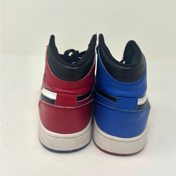 Nike Air Jordan 1 Retro Top 3 Youth Size  6.5 GS Black White Red - Picture 4 of 6